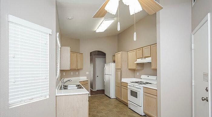 1st image of 8371 Green Cedar Dr