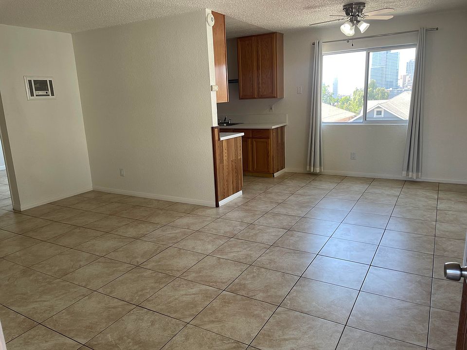 1st image of 229 20th St APT C