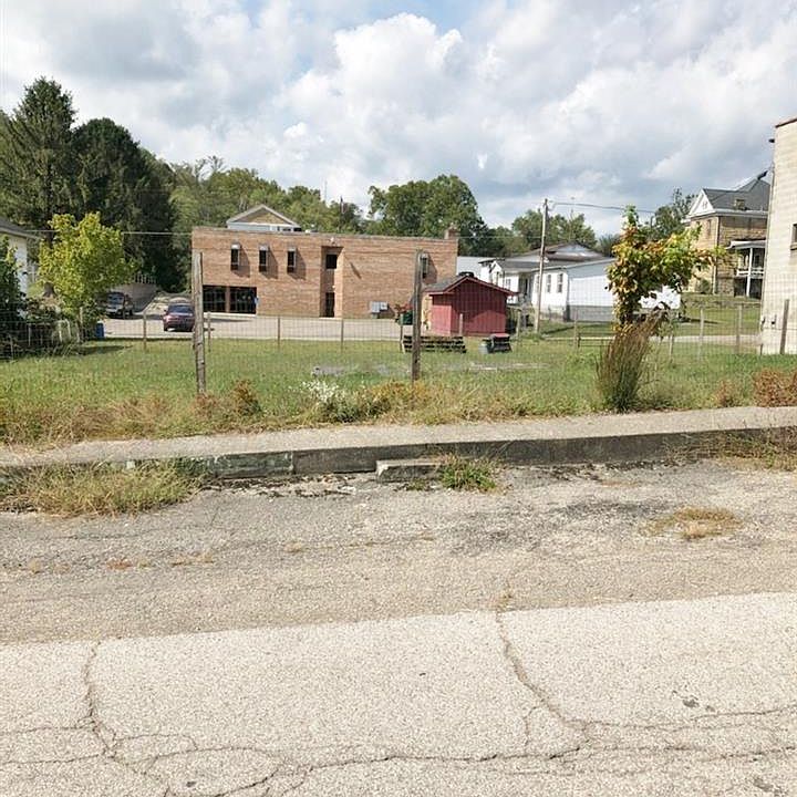 2nd image of 217 Mansion St