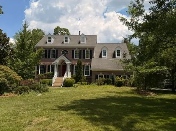 6303 Pebblebrook Trce, Centreville, VA 20120