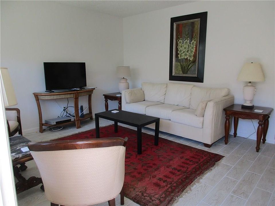 1st image of 853 19th St APT 3