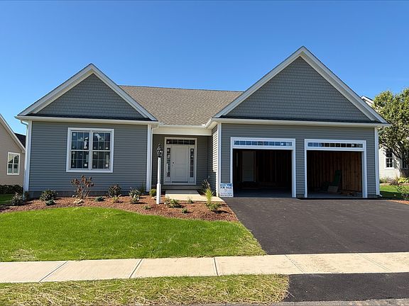 2nd image of 7 Fields Dr #7