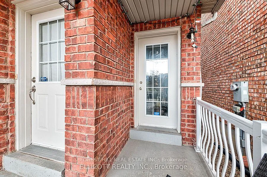 3 bed, $3,000 — Photo 2