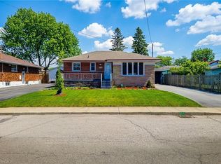 103 E 45th St, Hamilton, ON L8T 3J9
