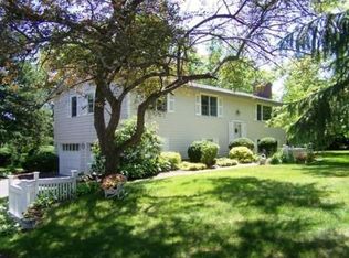 24 Wild Rose Dr, Andover, MA 01810