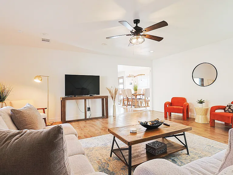 3670 Morningstar Ln — Photo 4