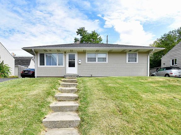 3rd image of 1100 Hedgewood Dr