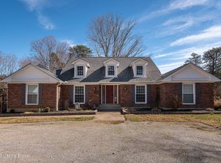 452 E Indian Stone Rd, Shepherdsville, KY 40165