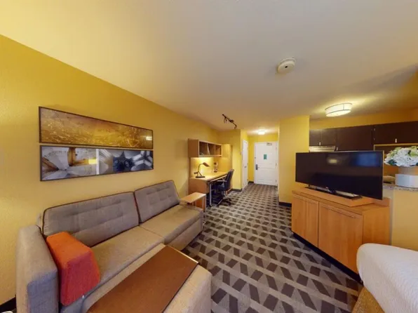 30 International Pl #Id1039512p, Tewksbury, MA 01876