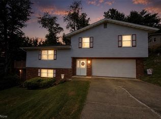 2 Franklin Dr, Bridgeport, OH 43912