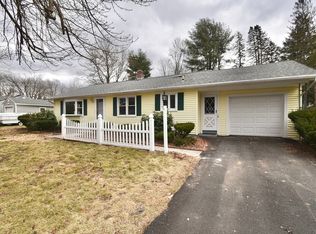 127 Millbrook Rd, Springfield, MA 01128