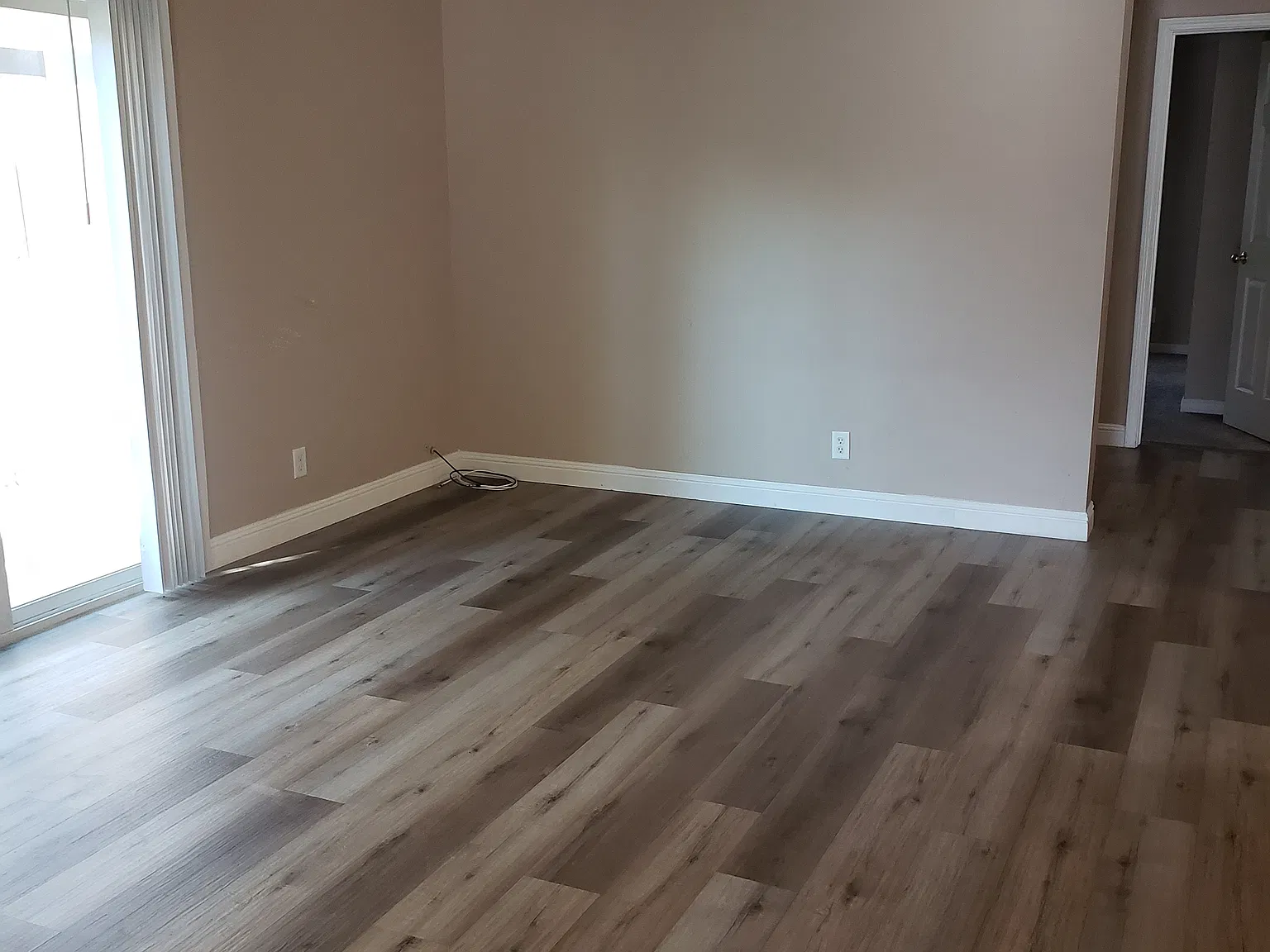 3853 Lexar Dr — Photo 2