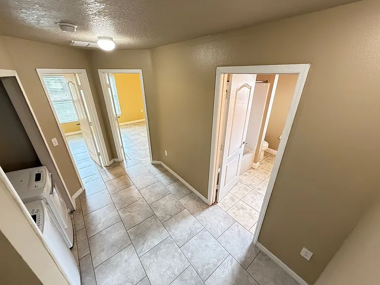 2411 Grasmere View Pkwy N — Photo 46