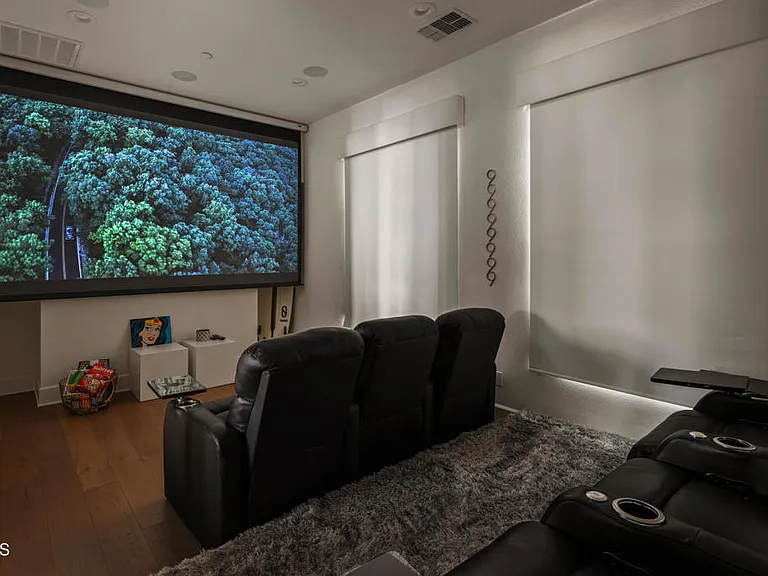 3076 Arroyo Seco — Photo 24