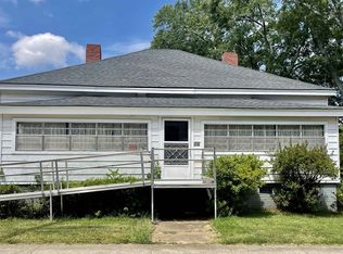 805 N Sloan St, Clinton, SC 29325