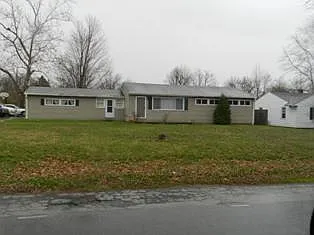 225 Arcadia Dr photo 1