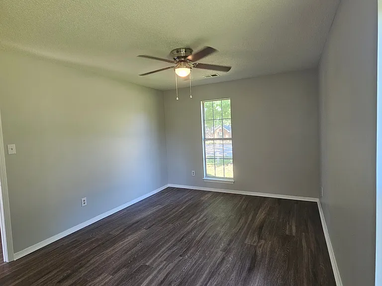 6340 Cornwall Rd — Photo 10