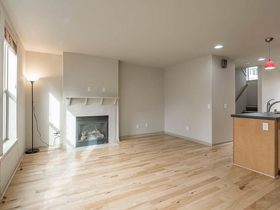 3rd image of 5017 37th Ave S #A