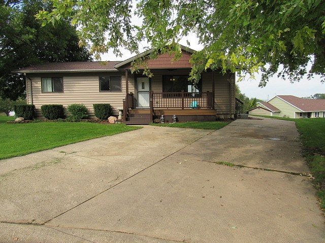 1st image of 107 Monk Ct
