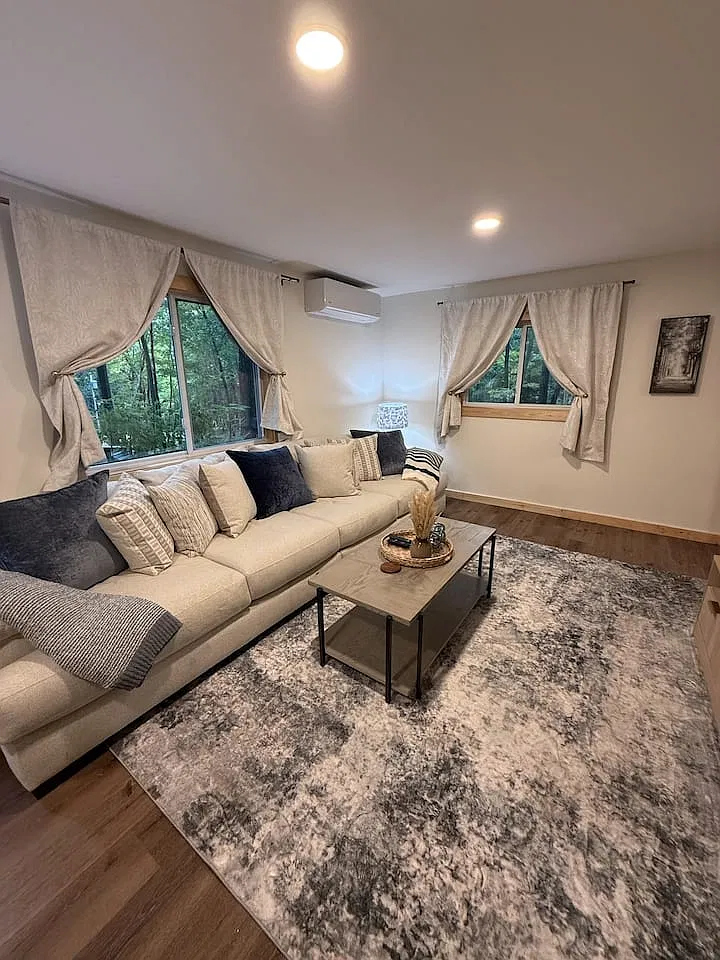 1 bed, 650 sqft, $1,600 — Photo 1