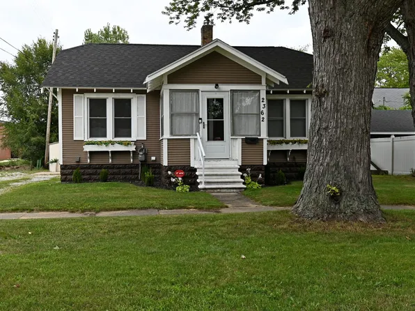 2362 Denmark St, Muskegon, MI 49441