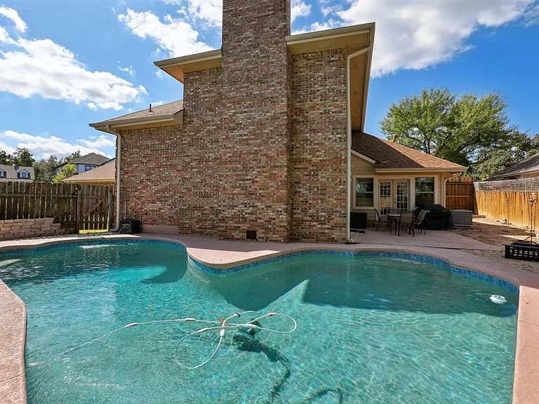 6904 Peppervine Cv — Photo 3