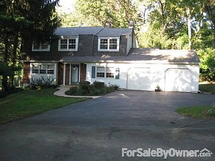 Front of Home
						:
						Ample parking for 3+ cars