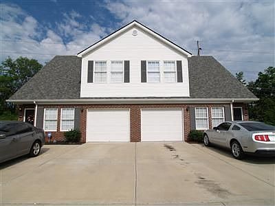 1st image of 828 Melanie Ln