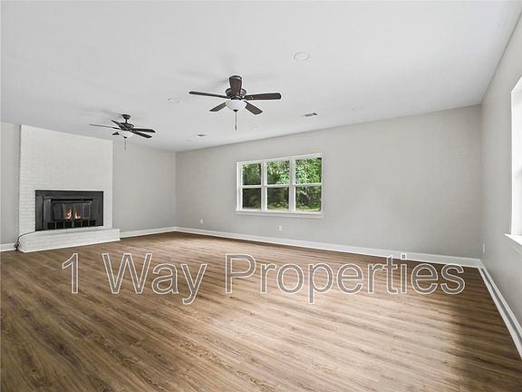 3rd image of 80249 N Willie Rd