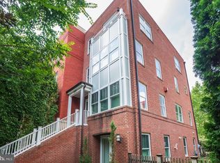 3129 9th Rd N, Arlington, VA 22201