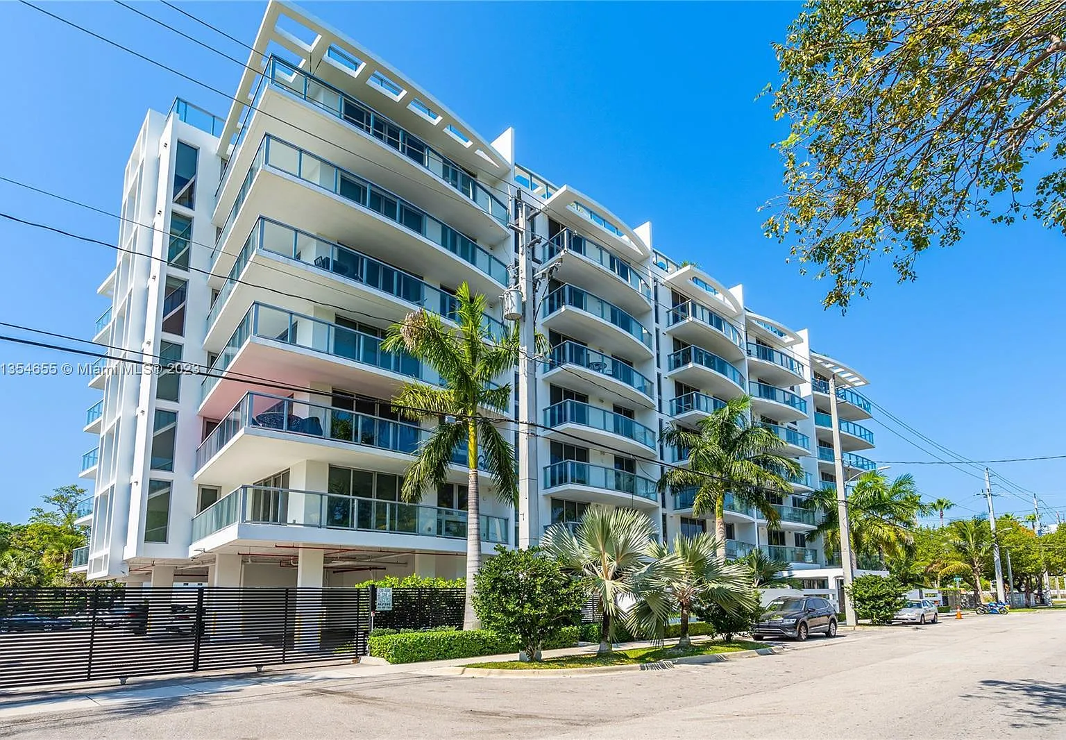 2 bed, 1097 sqft, $2,980 — Photo 1