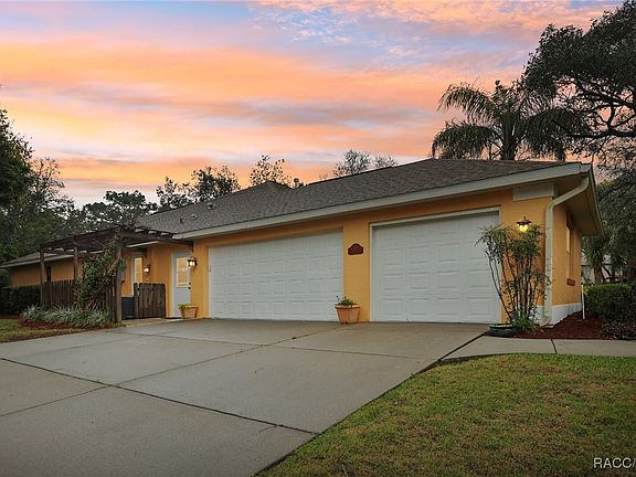 2nd image of 15 Pagoda Dr