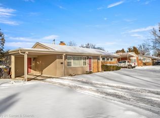 2546 Andover St, Trenton, MI 48183