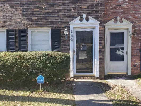 134 N Springs Ct, Macon, GA 31210