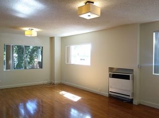4635 Prospect Ave, Los Angeles, CA 90027