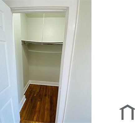 3rd image of 154 Parker St APT 3