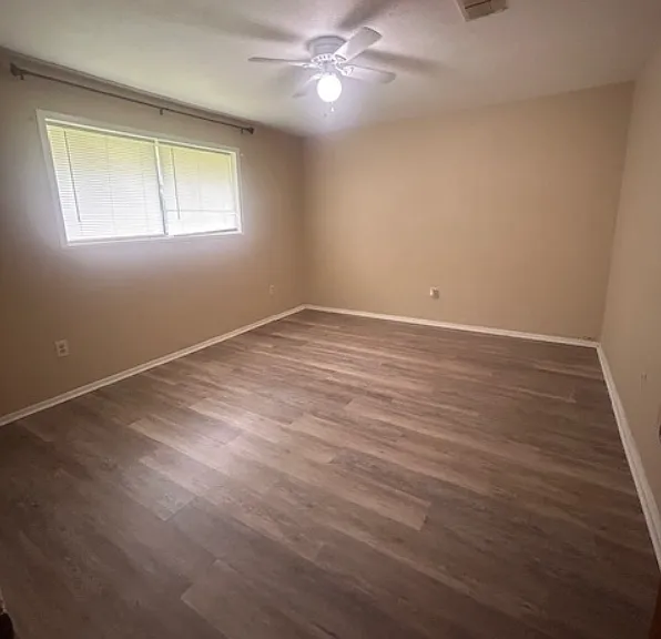 1208 Walnut Bend St — Photo 5