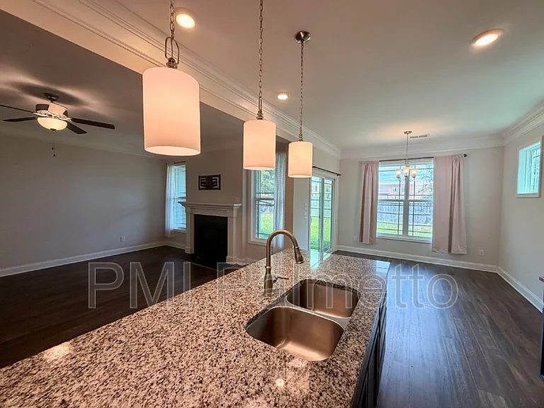 628 Colston Ln — Photo 10