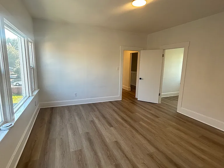 1152 Louisiana St — Photo 6