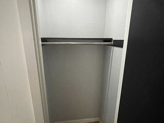 4th image of 221 Teel Rd