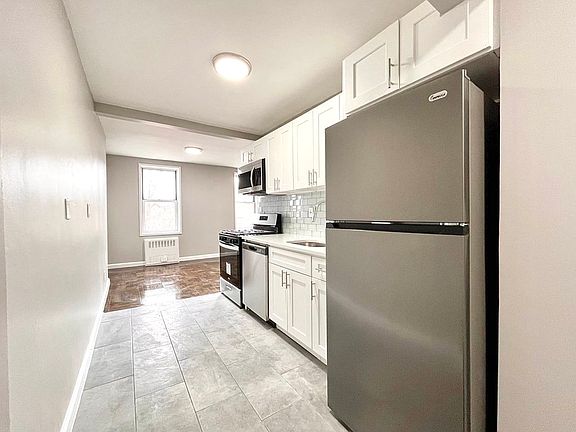 2nd image of 615 Warburton Ave #3A