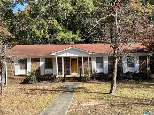 108 Hartwood Dr, Gadsden, AL 35901