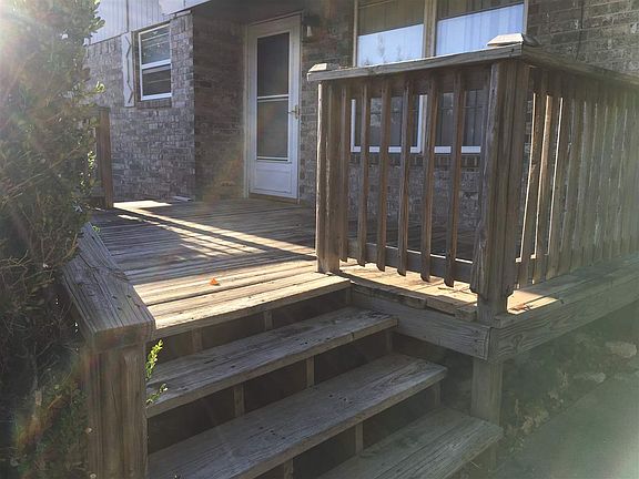2nd image of 5816 NW Elm Ave