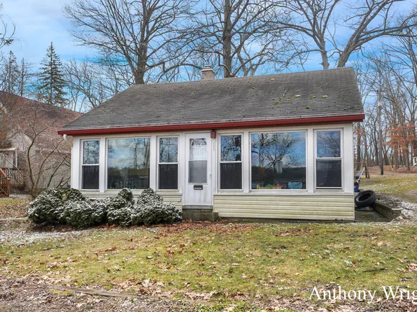 12312 Canter St NE, Belding, MI 48809