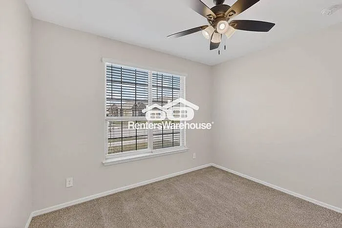 8517 Centerboard Ln — Photo 37