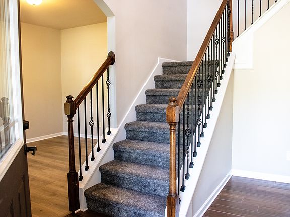 5th image of 1266 Coachman Way