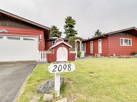 2nd image of 2098 McClaskey Ln