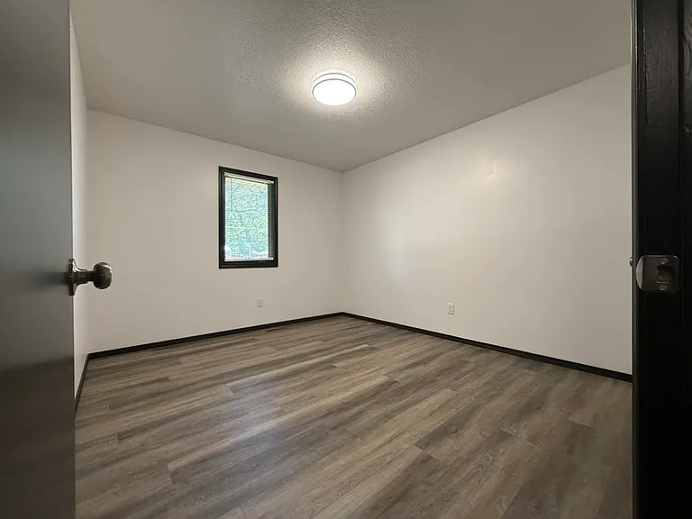 2627 E Verona St — Photo 13