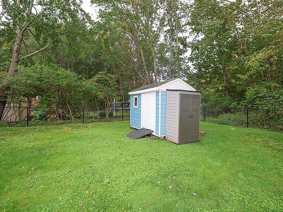 5th image of 45 Tide Mill Road