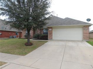 1031 Fleetwood Cove Dr, Grand Prairie, TX 75052